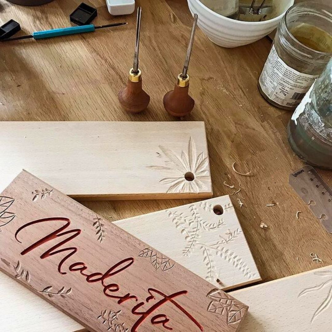 L'ambassadrice - Planche de présentation pour pics et brochettes apéritives en hêtre