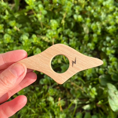 La littéraire - Bague de lecture en bois personnalisée