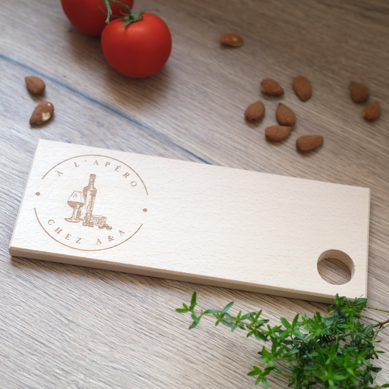 Planche apéritive en bois personnalisable