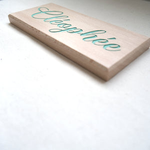L'épuré - Plaque de porte personnalisée en bois de hêtre